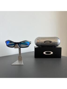 Oakley Men's Silver and Black Sunglass